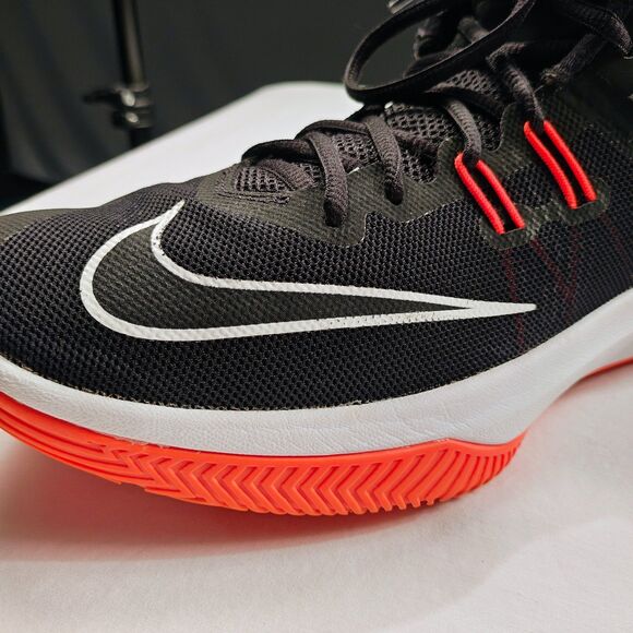 Nike Air Versitile 2 Sneakers Mens US 9.5 - Picture 15 of 15